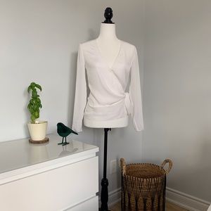 Babaton/Aritzia white cross over blouse!